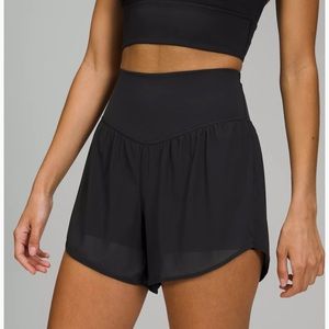 Nulu and Mesh High-Rise Yoga Short 3.5" size 6 black